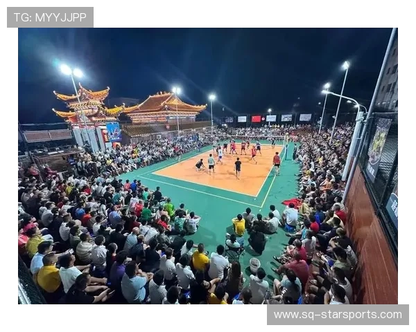 高尔夫球场夜间赛点亮城市生活，高尔夫球场夜晚图片